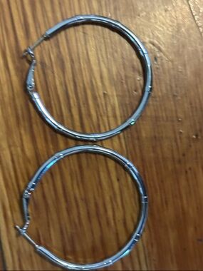 Marlyn Shiff Silver Hoop Earrings - with bamboo detail